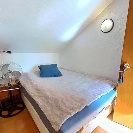 Дом отдыха Spacious Townhouse Calas Blancas Beachside Торевьиа