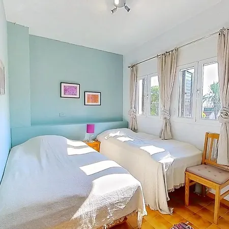 Spacious Townhouse Calas Blancas Beachside * Торевьиа