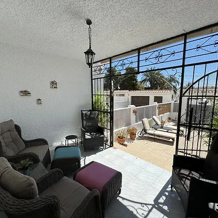 Spacious Townhouse Calas Blancas Beachside
