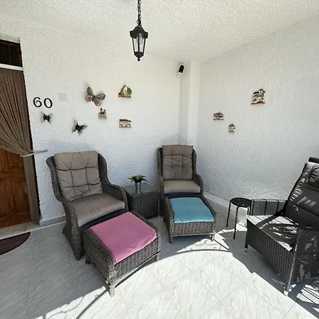 Dom wakacyjny Spacious Townhouse Calas Blancas Beachside *