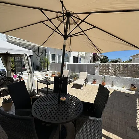 בית נופש Spacious Townhouse Calas Blancas Beachside